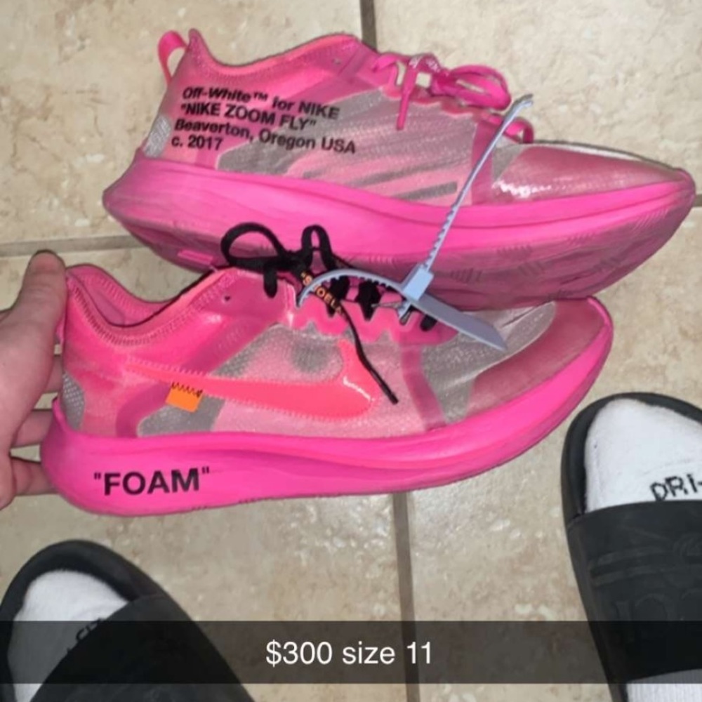 Nike zoom fly X off white